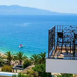 Hotel Seawave, Sarandë